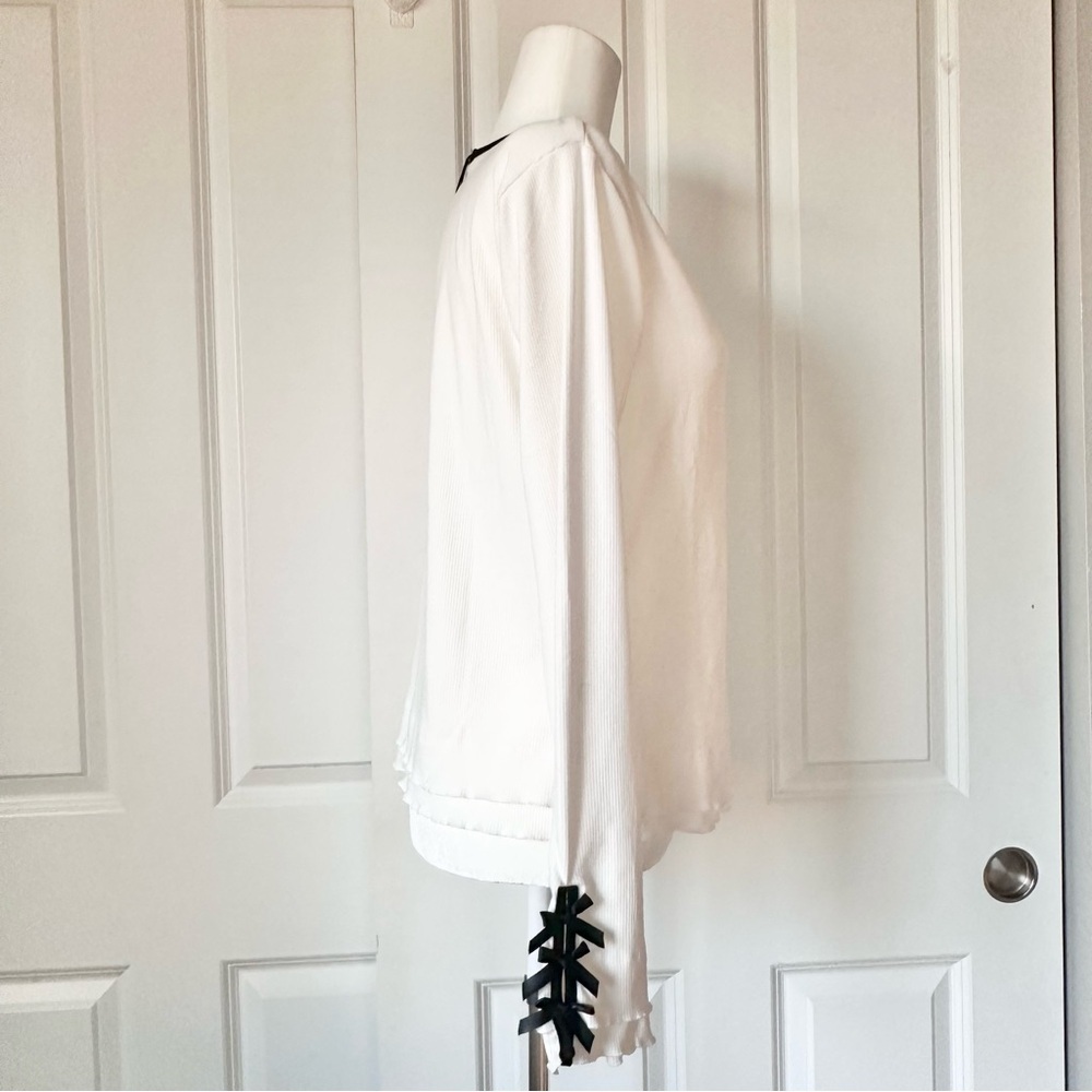 New Badgley Mischka White Cardigan Top Black Trim Bow Ribbon Cuffs Chic Ribbed - Picture 4 of 15
